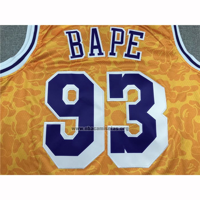 Camiseta Los Angeles Lakers Bape NO 93 Mitchell & Ness Amarillo